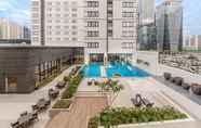 Swimming Pool 2 Seda Bonifacio Global City