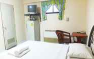 Kamar Tidur 6 Little Home Guesthouse