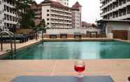 Swimming Pool 2 Jomtien Plaza Residence