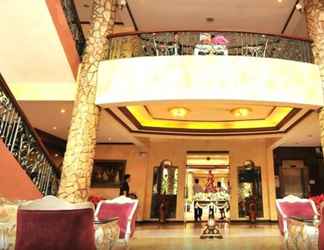 Lobi 2 Queen Margarette Hotel Mauban