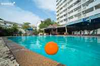 Swimming Pool Marine Paradise Encore