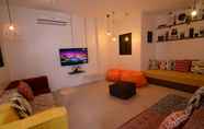 Lobi 4 Makati Junction Hostels