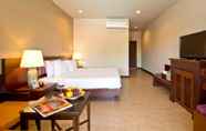 ห้องนอน 2 Rose Bay Resort Pattaya