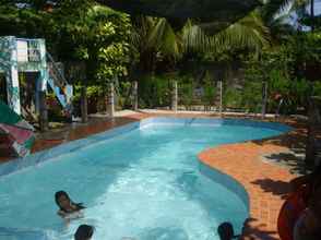 Swimming Pool Villa Aloncia Inland Resort