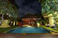 Swimming Pool The Island Hotel Bali