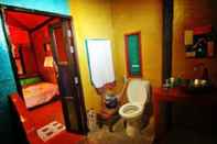 ห้องน้ำภายในห้อง Sawasdee Pai River Resort