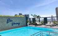 Swimming Pool 2 Empress Pattaya Hotel