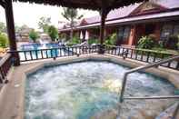 สระว่ายน้ำ Sabai Resort