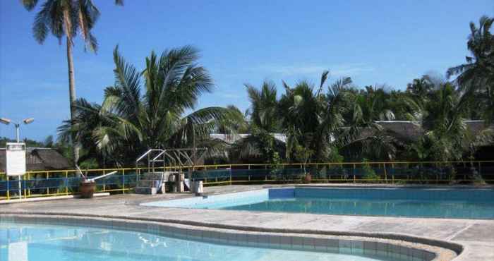 Swimming Pool Azbahaen Leisure Farm and Resort