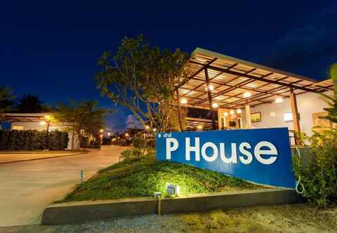 Exterior P House