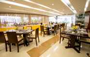 Restaurant 5 N Hotel CDO