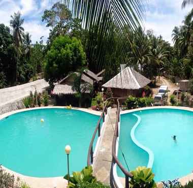 Swimming Pool 2 Creekside Paradise Resort