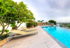 สระว่ายน้ำ 3 Park Village Rama II