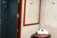 ห้องน้ำภายในห้อง Ruenthai Resort (Bangkung)