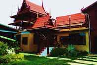 Bên ngoài Ruenthai Resort (Bangkung)