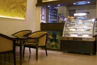 Bar, Cafe and Lounge De Galleria Hotel