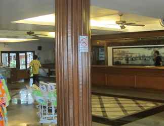 Lobby 2 Koh Chang Boat Chalet