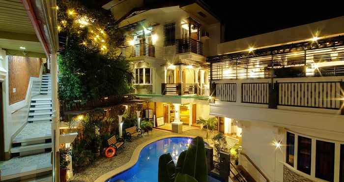 Swimming Pool Coron Bancuang Mansion