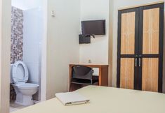 Bedroom 2 Homey Residence near Mall Taman Anggrek (HORE)