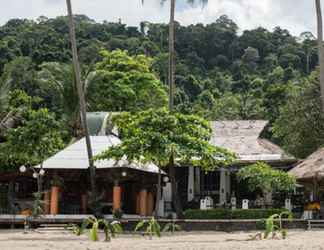 Exterior 2 Nature Beach Resort