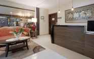 Lobi 7 Mutiara Suites