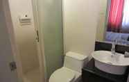 Toilet Kamar 5 Sarasota Newport One Bedroom