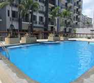 Swimming Pool 3 Palm Tree Genlex Condominium