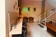 Bar, Cafe and Lounge Hotel Syariah Larismanis