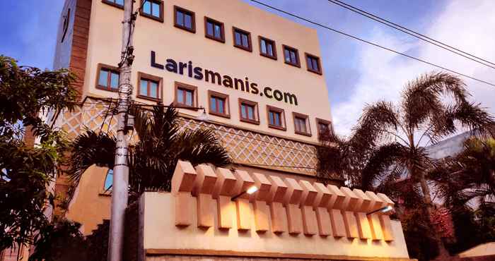 Bangunan Hotel Syariah Larismanis