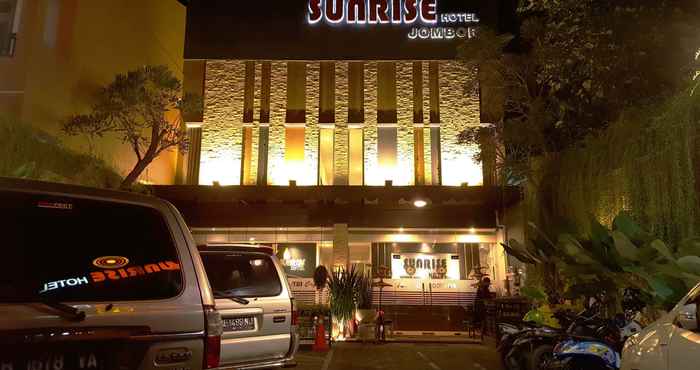 ภายนอกอาคาร Sunrise Hotel Jombor