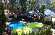 Kolam Renang 7 Exotic Bungalows