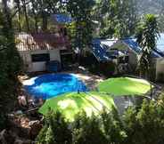 Swimming Pool 7 Exotic Bungalows