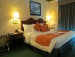 BEDROOM Days Hotel Tagaytay