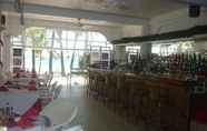 Bar, Kafe dan Lounge 5 Alla Luna Rossa Beach Hotel