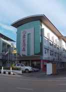 EXTERIOR_BUILDING Raja Inn Hotel