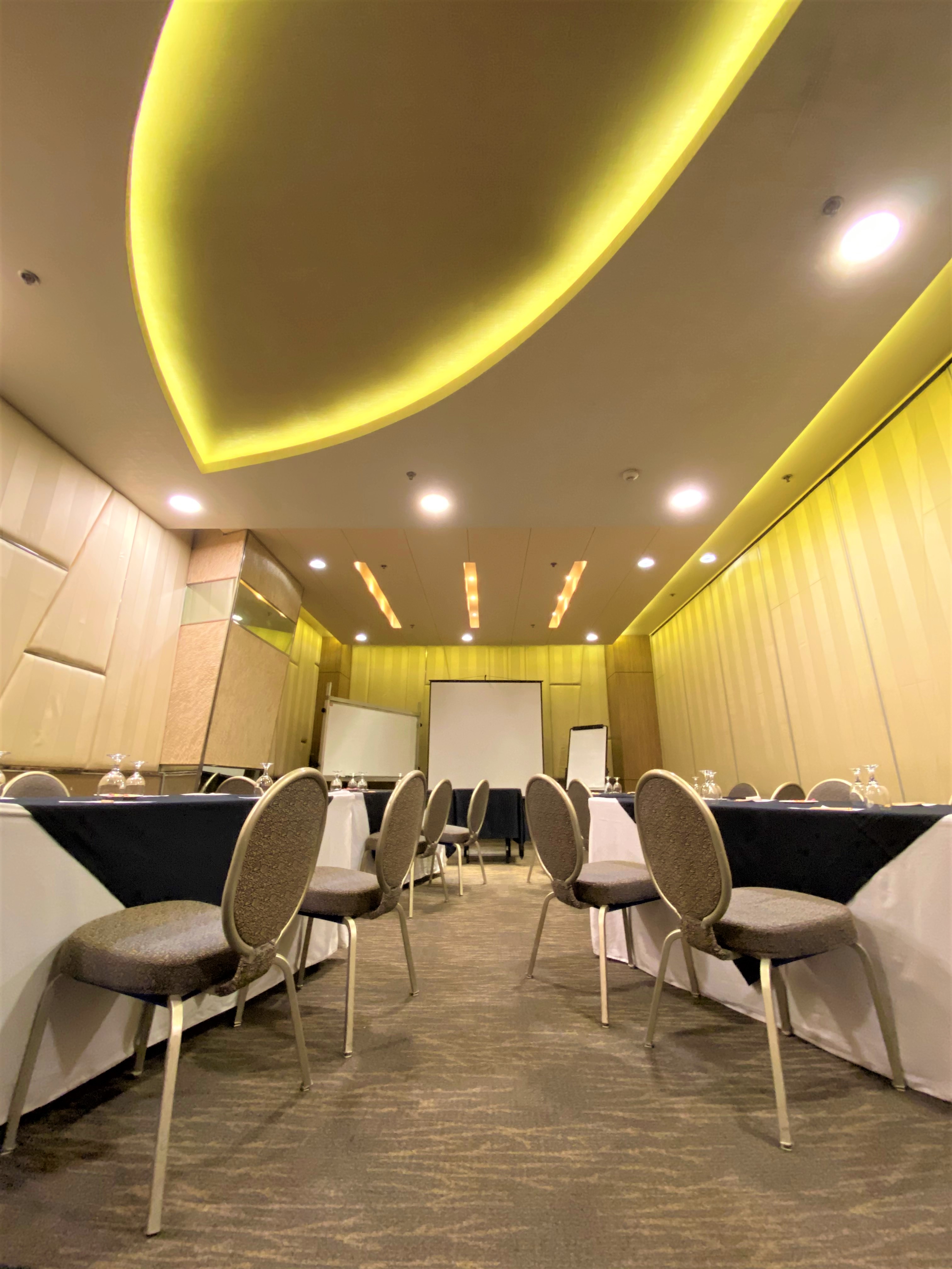 Functional Hall One Pacific Place Serviced Residences - Multiple-Use Hotel