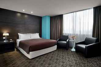 Kamar Tidur 4 RELC International Hotel