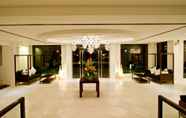 Lobby 4 The Sulo Riviera Hotel