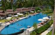Kolam Renang 7 Maehaad Bay Resort