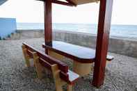 Lobi Luzmin BH - Beachfront Cottages