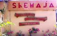 Lobi 4 Shemaja Inn