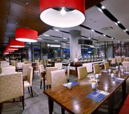 Restaurant 5 Aston Inn Mataram