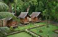 ล็อบบี้ 3 Nipa Hut Village