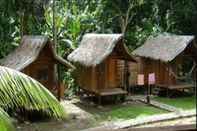 ห้องนอน Nipa Hut Village