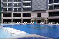 Kolam Renang SIGLO SUITES @ The Knightsbridge Residences