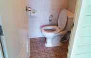 Toilet Kamar 7 Pajim Homestay