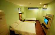 Kamar Tidur 2 Sugbutel Family Hotel