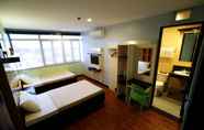 Kamar Tidur 6 Sugbutel Family Hotel