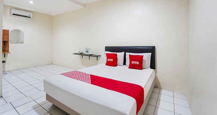 Kamar Tidur OYO 91035 De Ritz Residence