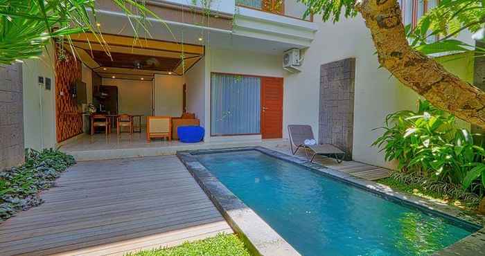 Kolam Renang Villa Savvoya Seminyak Bali